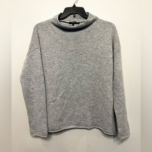 Theory Light Gray Turtleneck Wool Cashmere blend Sweater Size Small